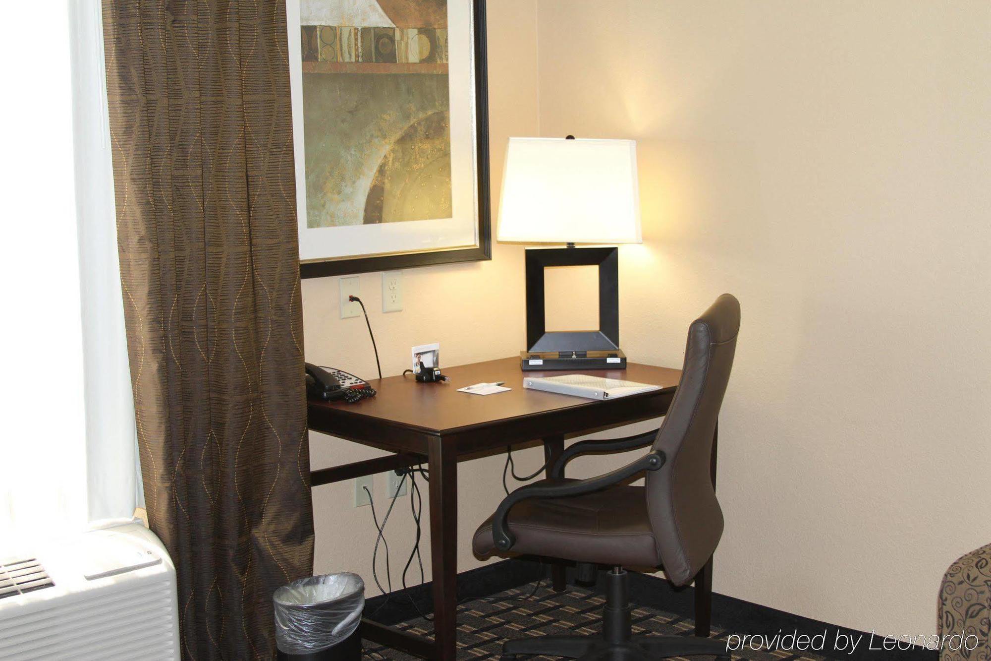 Hampton Inn Світвотер Екстер'єр фото